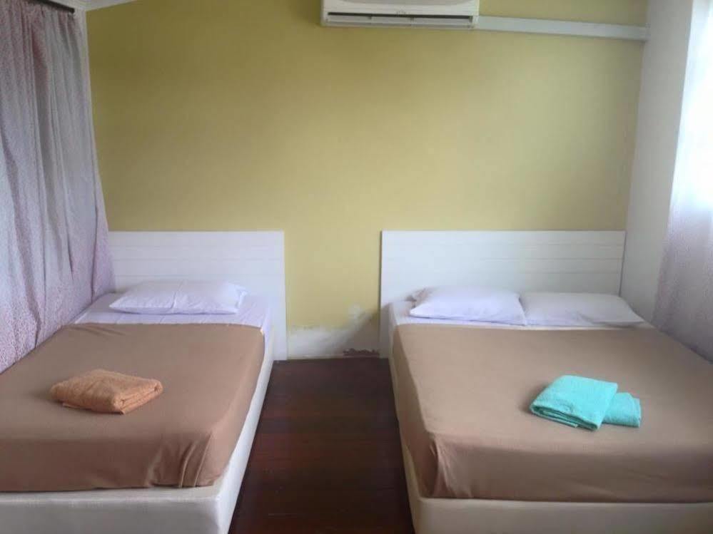 โวยาจคอทเทจลอดจ์ Hotel Malacca ภายนอก รูปภาพ
