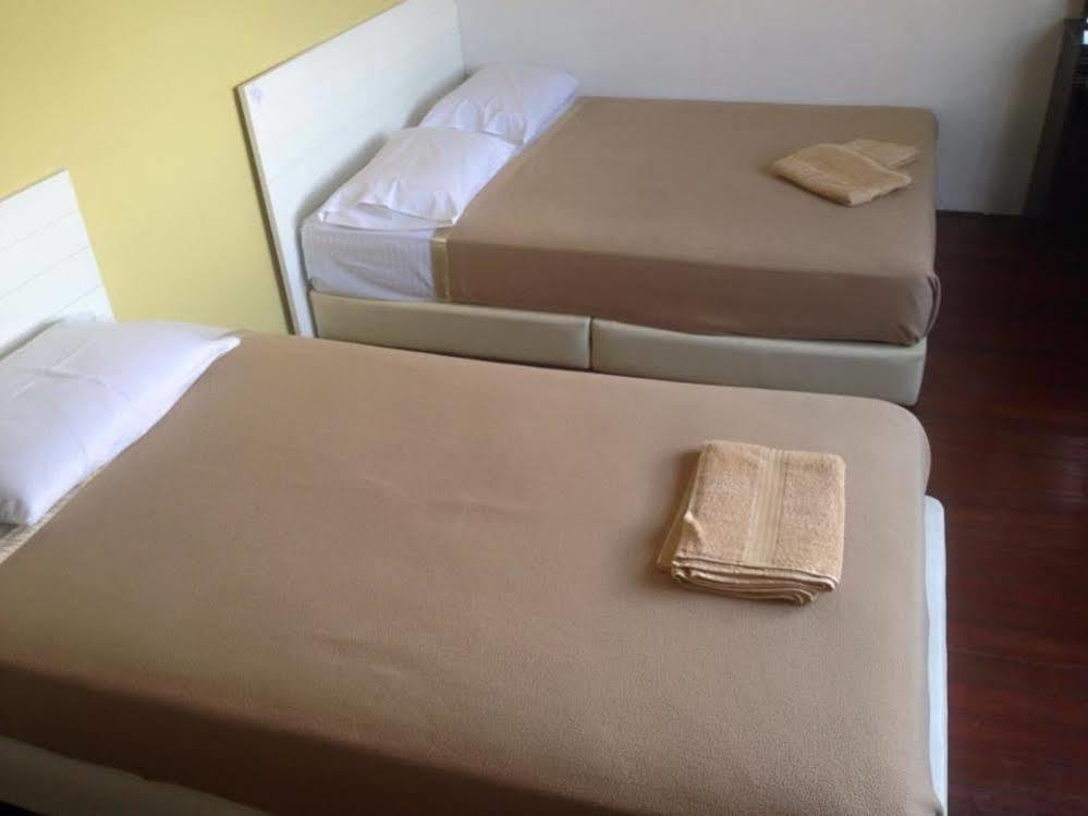 โวยาจคอทเทจลอดจ์ Hotel Malacca ภายนอก รูปภาพ