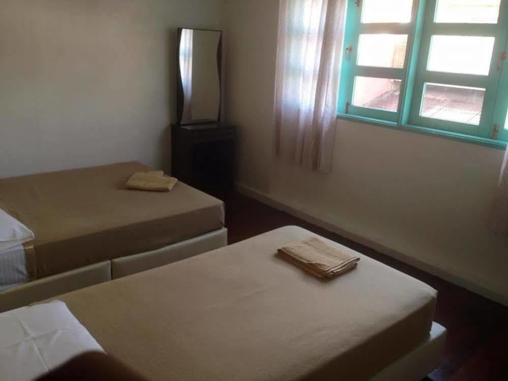 โวยาจคอทเทจลอดจ์ Hotel Malacca ภายนอก รูปภาพ