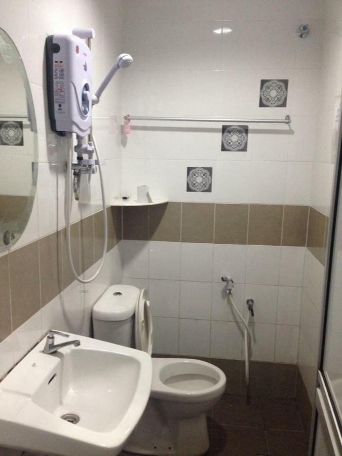 โวยาจคอทเทจลอดจ์ Hotel Malacca ภายนอก รูปภาพ